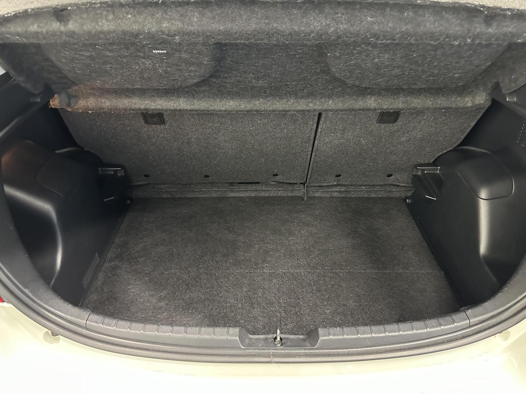 Foto van Toyota Toyota Yaris Hybrid