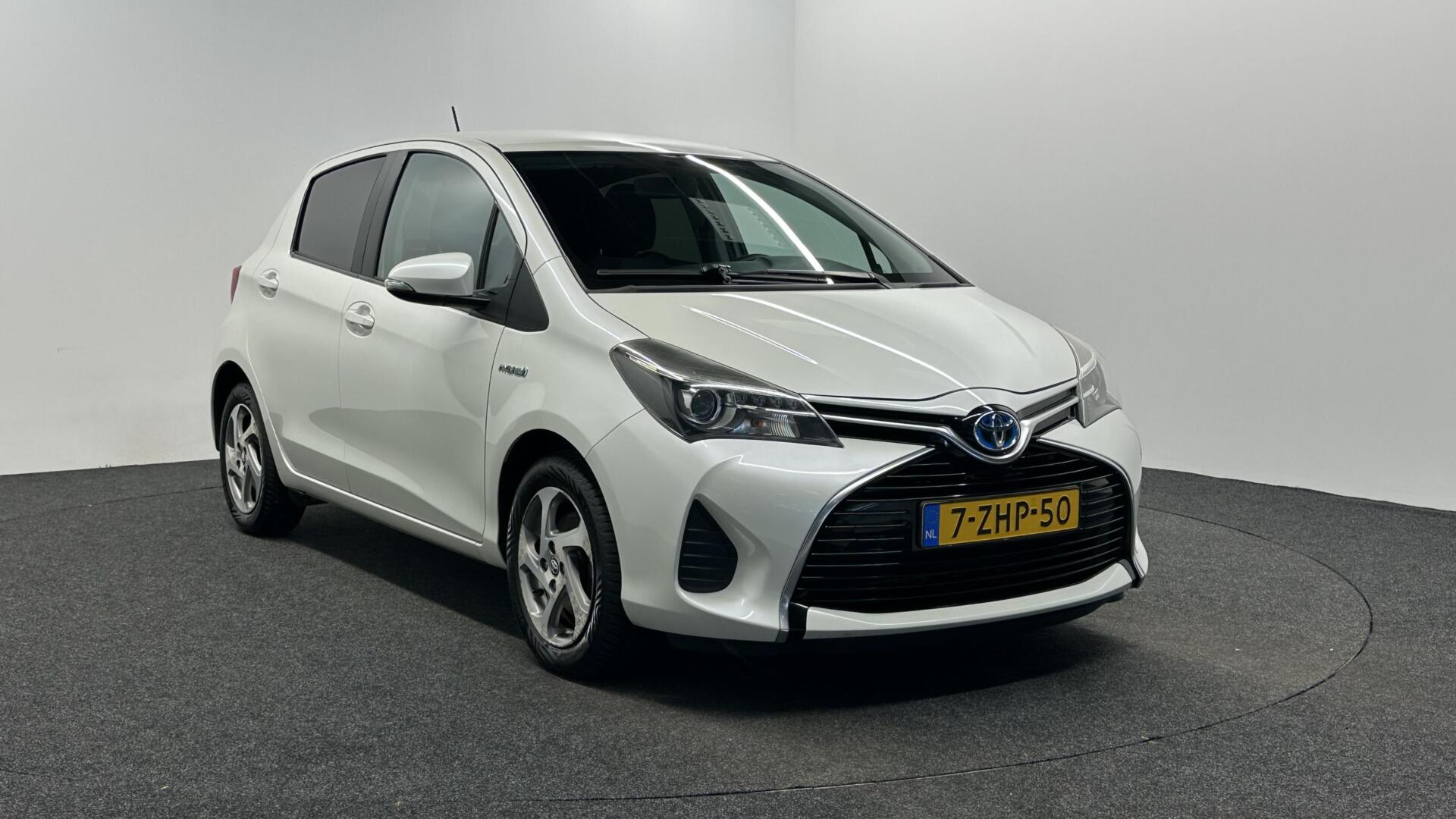 Foto van Toyota Toyota Yaris Hybrid