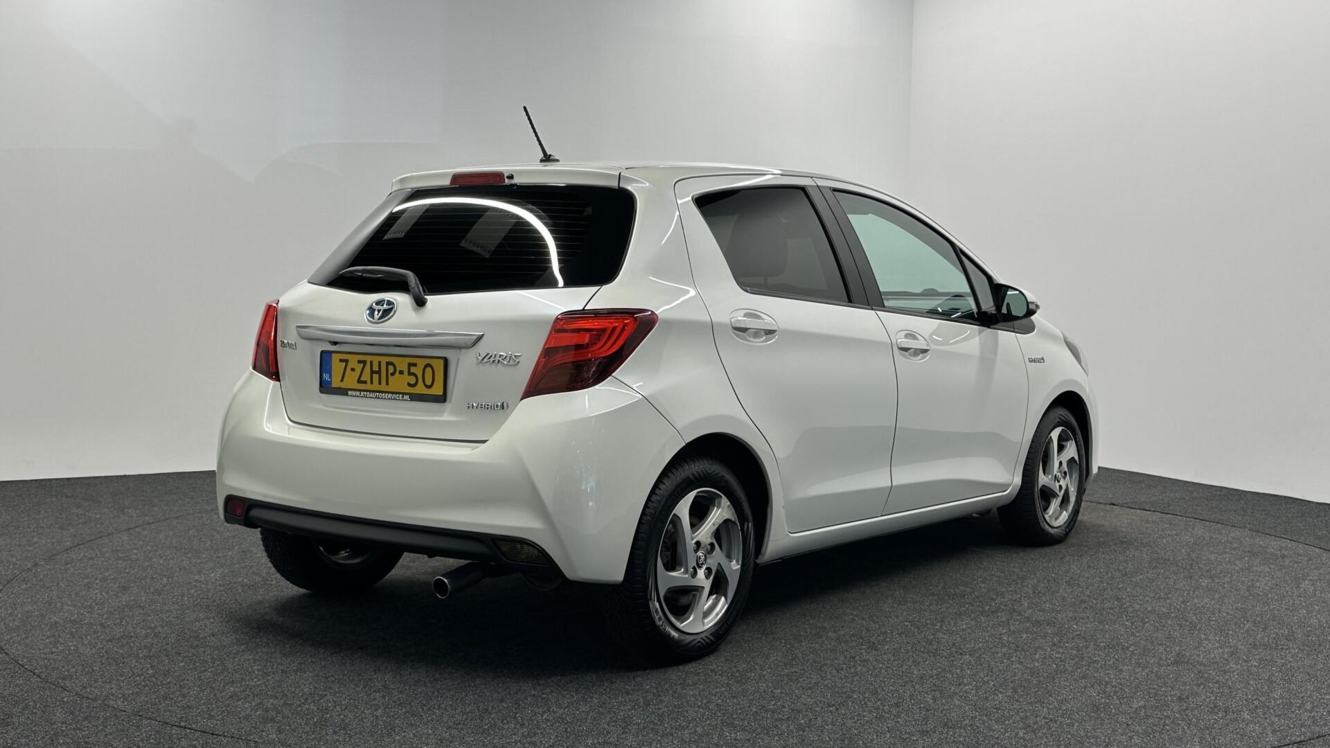 Foto van Toyota Toyota Yaris Hybrid