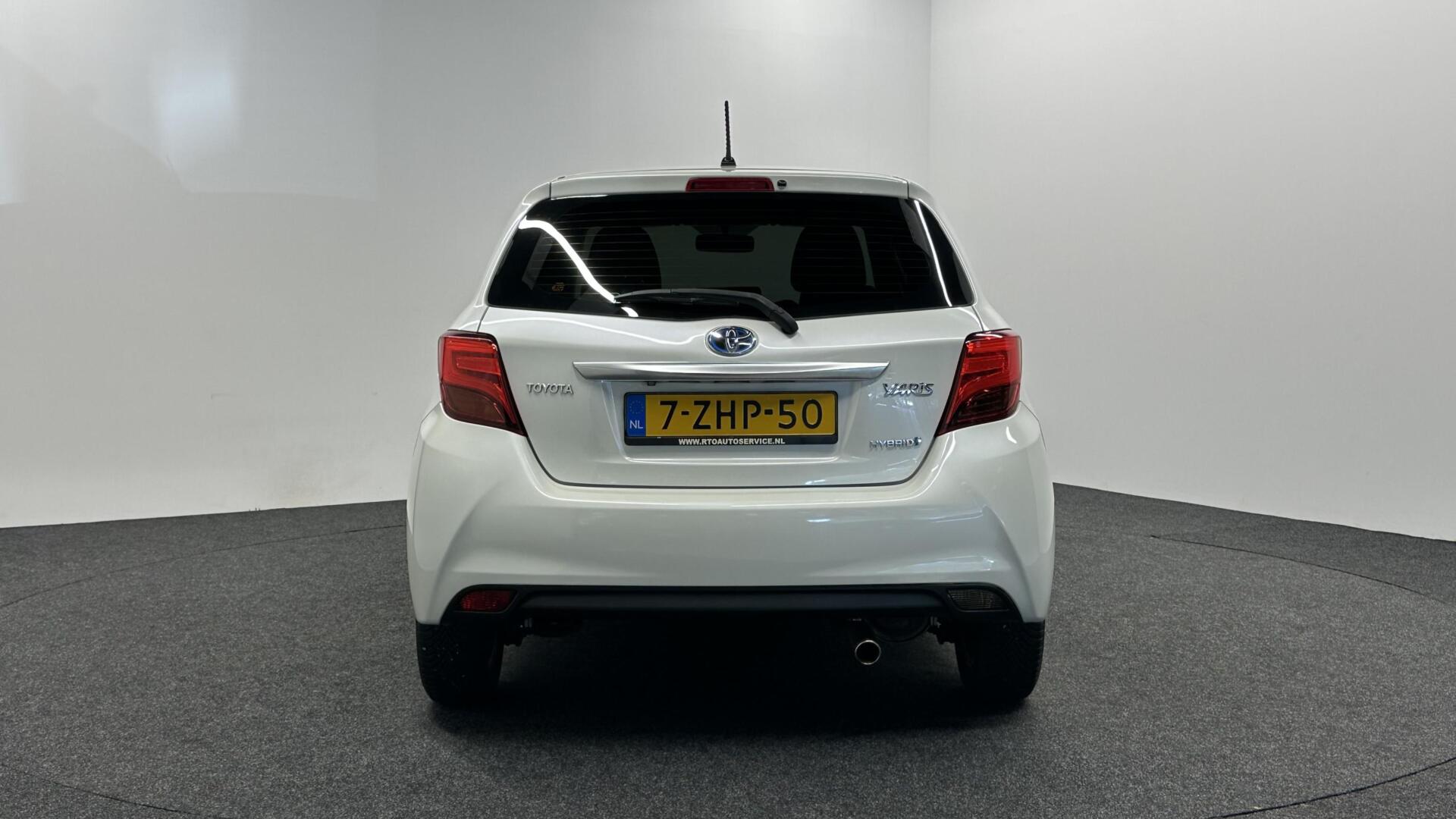 Foto van Toyota Toyota Yaris Hybrid