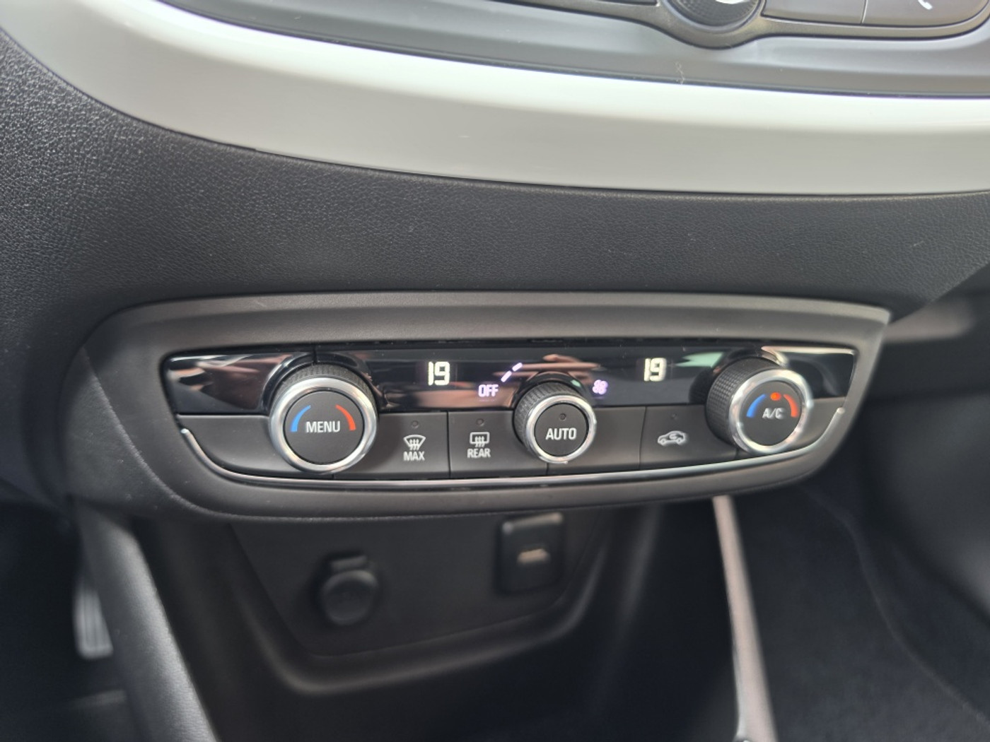 Foto van Opel Crossland X