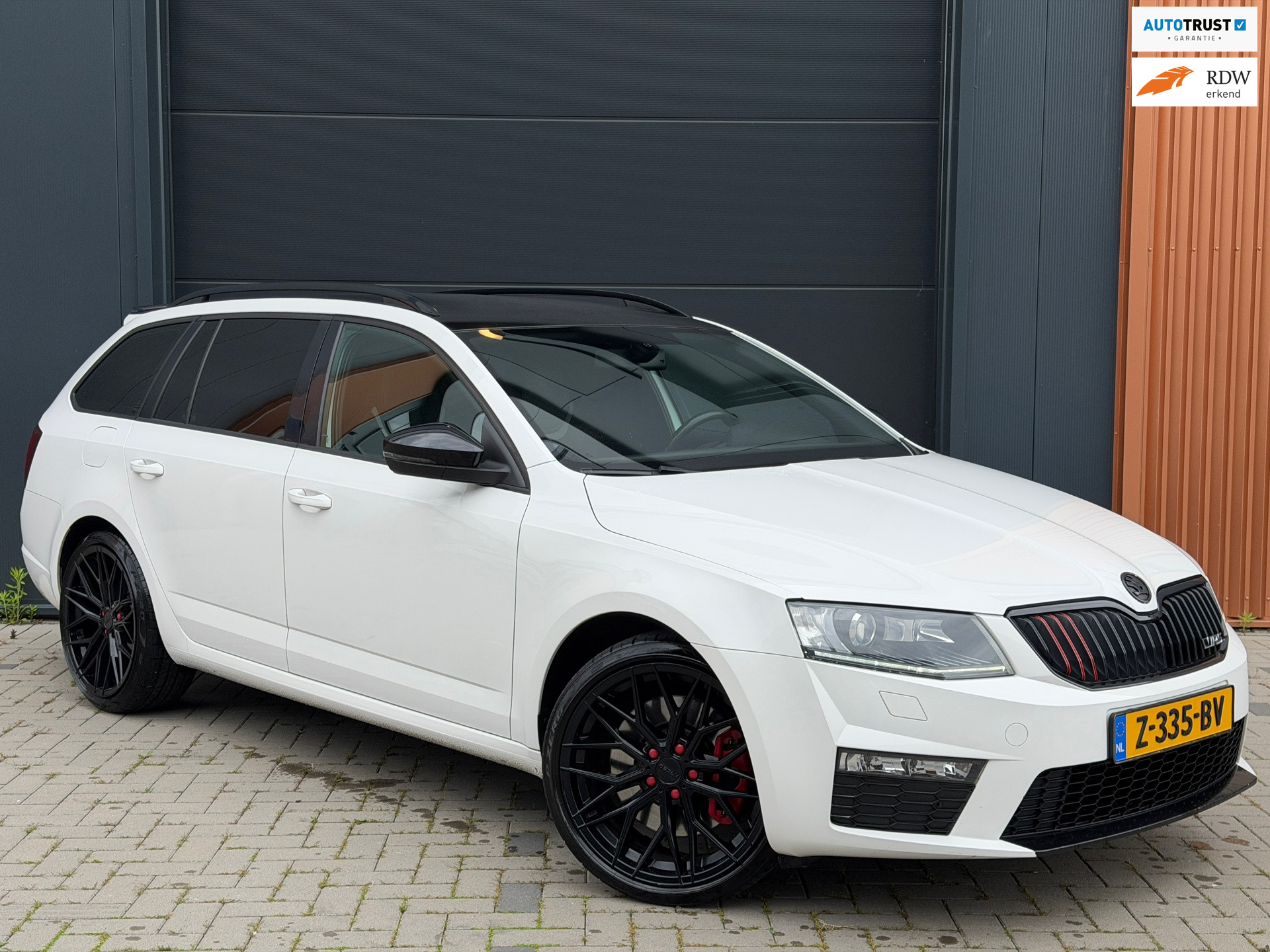 Skoda Octavia 2.0 TSI RS | CarPlay | Stoelverwarming | Climate Control | Cruise Control | Smetteloze Staat 2014 - voorkant