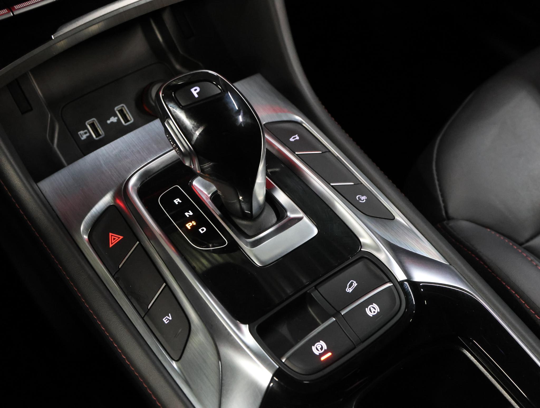 Foto van MG MG Ehs Plug-in Hybrid