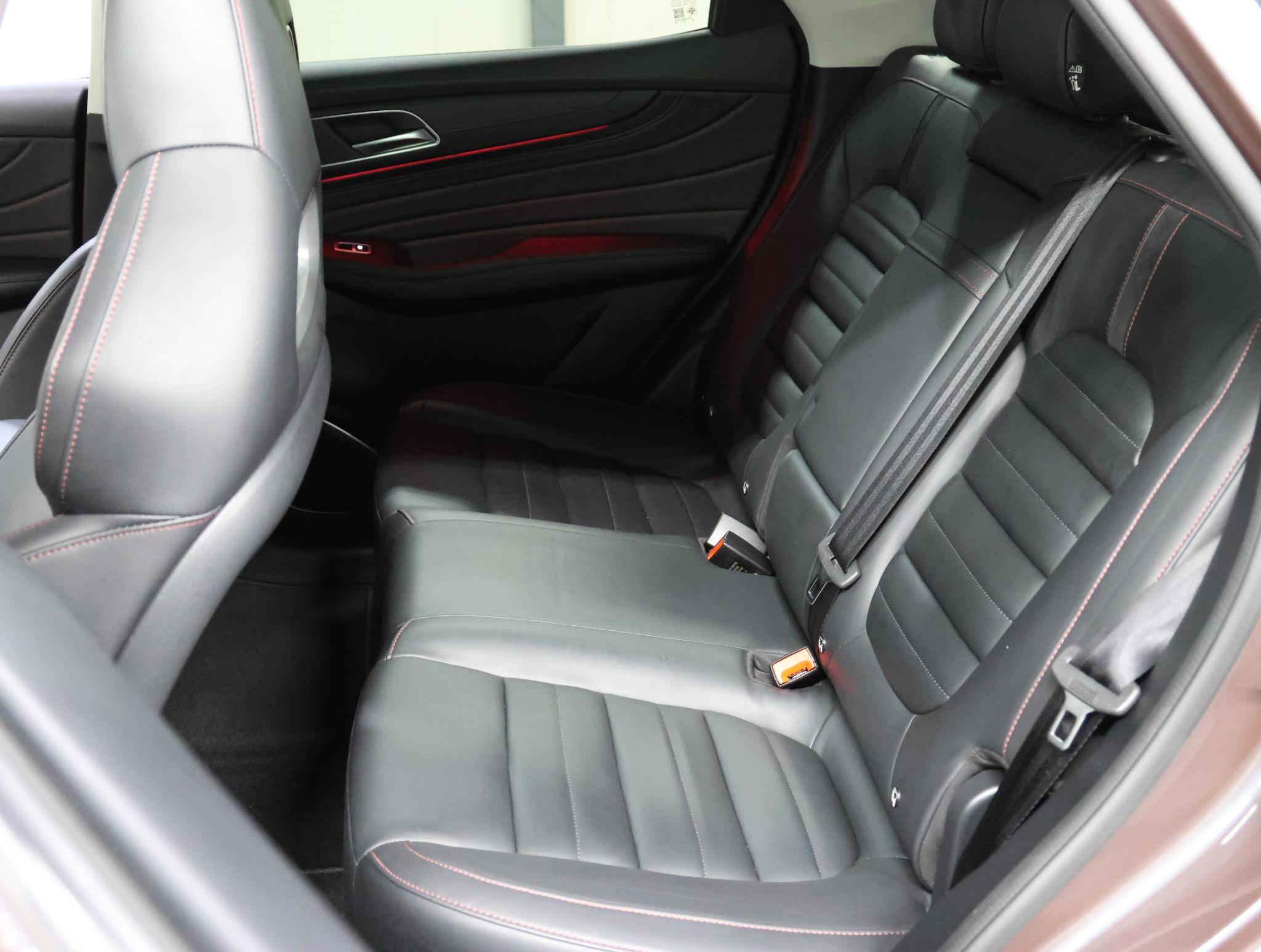 Foto van MG MG Ehs Plug-in Hybrid
