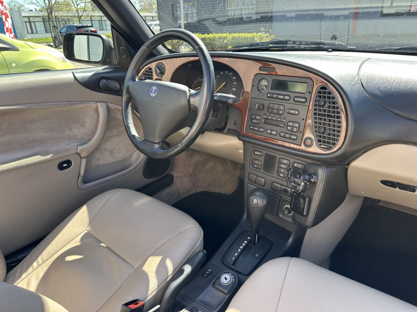 Foto van Saab Saab 900