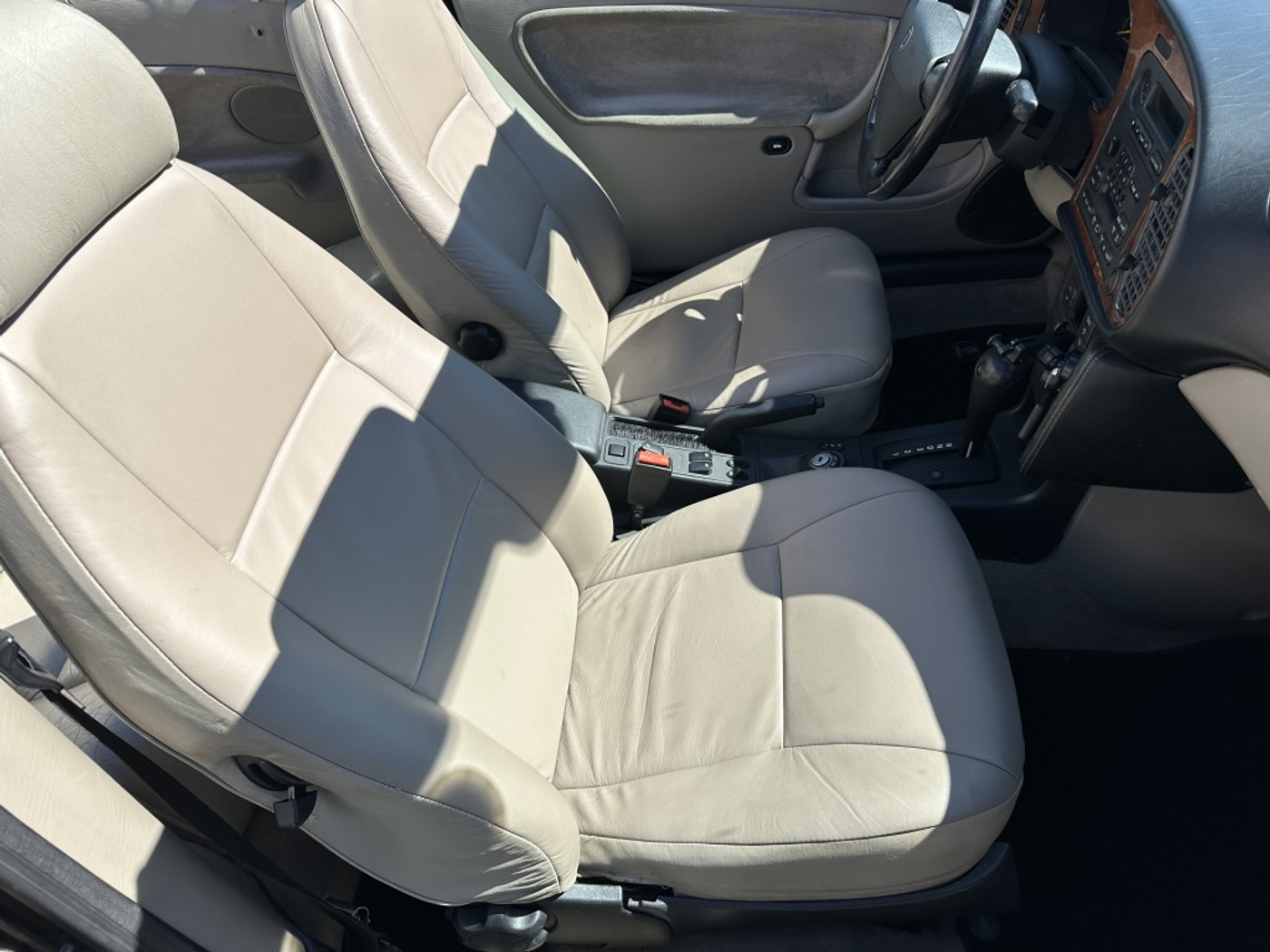 Foto van Saab Saab 900