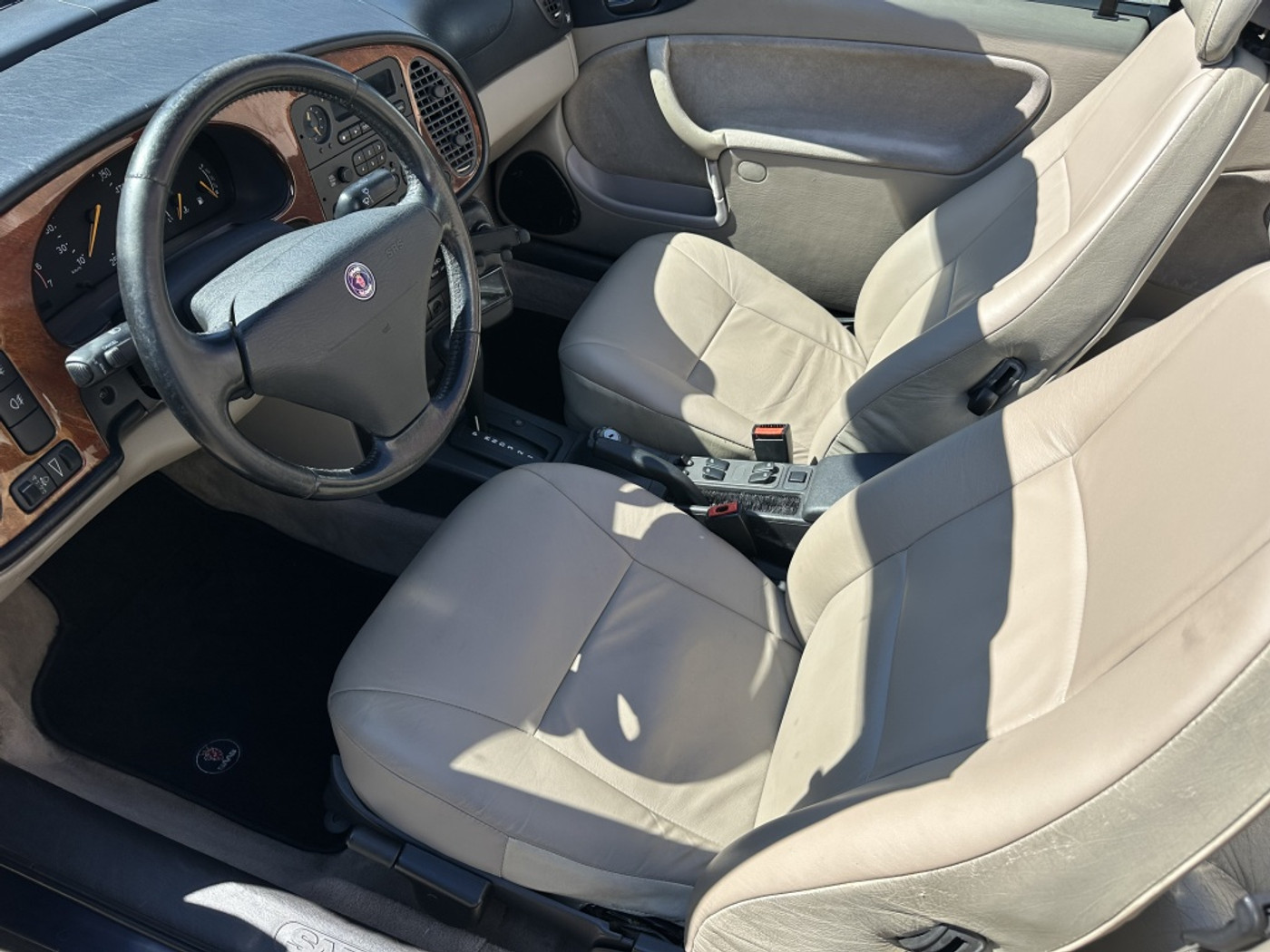 Foto van Saab Saab 900