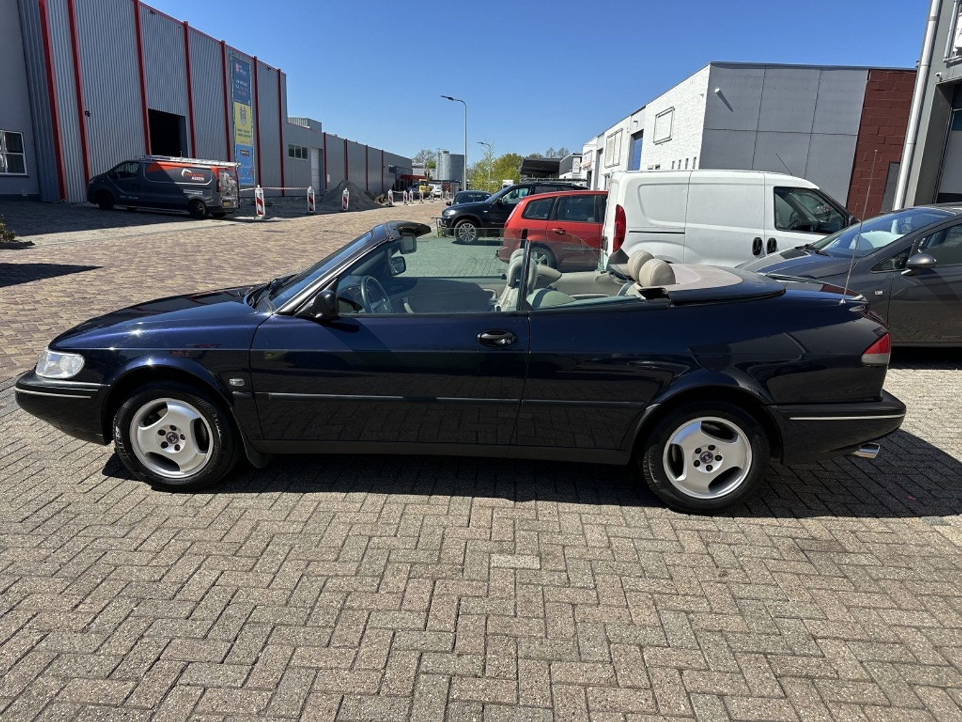 Foto van Saab Saab 900