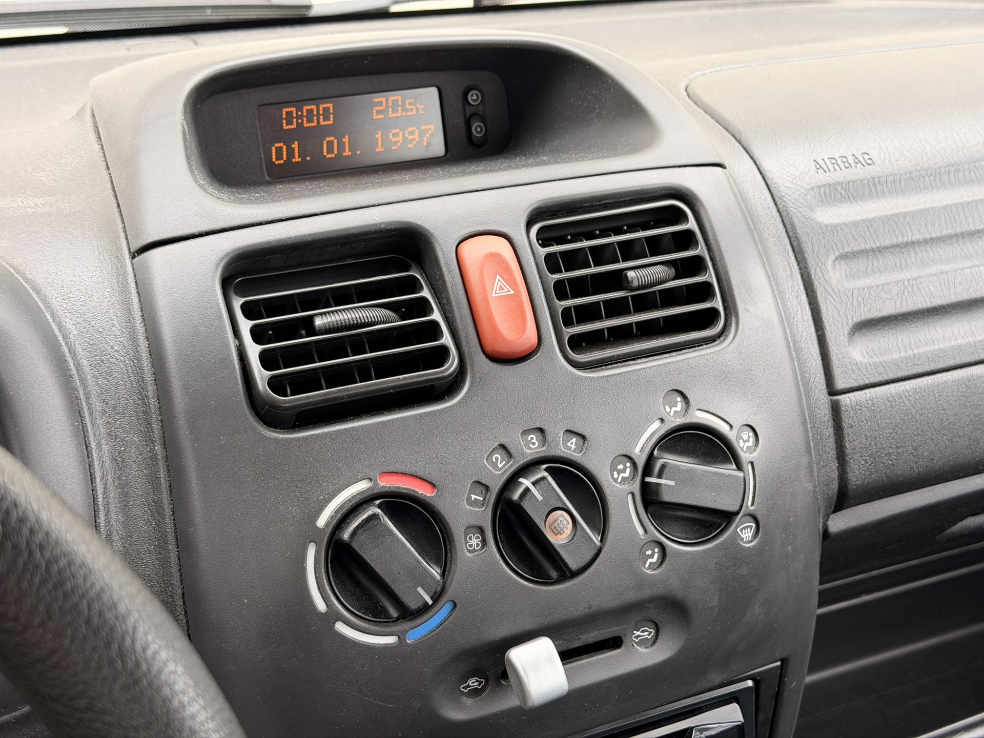 Foto van Opel Agila