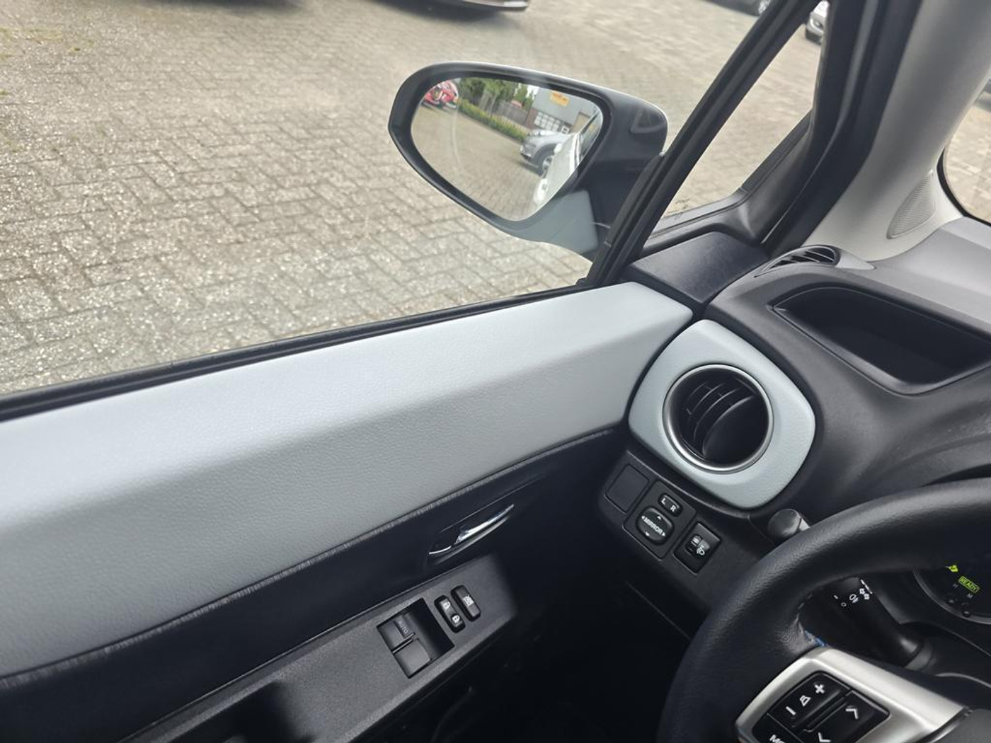 Foto van Toyota Toyota Yaris Hybrid