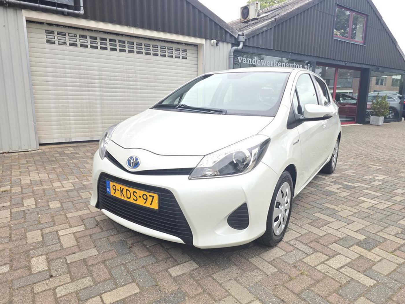 Foto van Toyota Toyota Yaris Hybrid