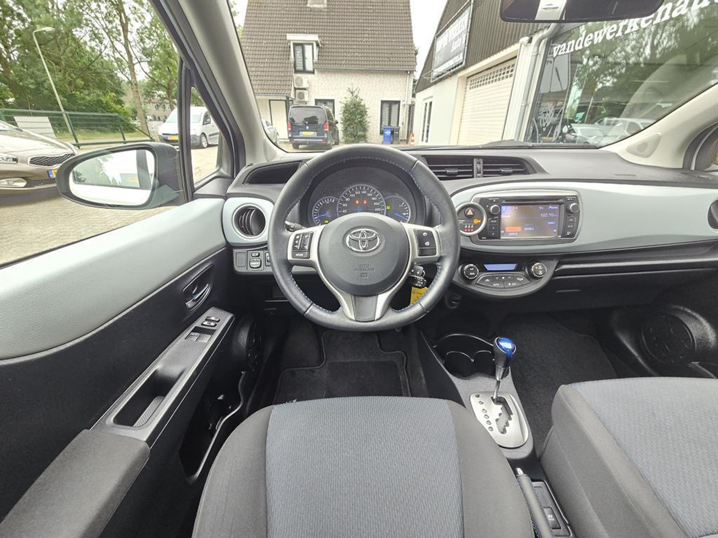 Foto van Toyota Toyota Yaris Hybrid