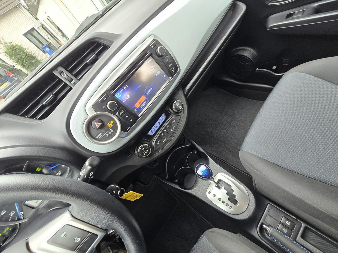 Foto van Toyota Toyota Yaris Hybrid