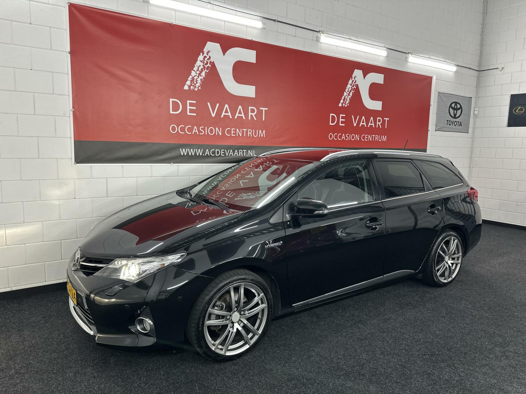 Toyota Auris 1.8 Hybrid Executive - VERKOCHT! 2014 - voorkant