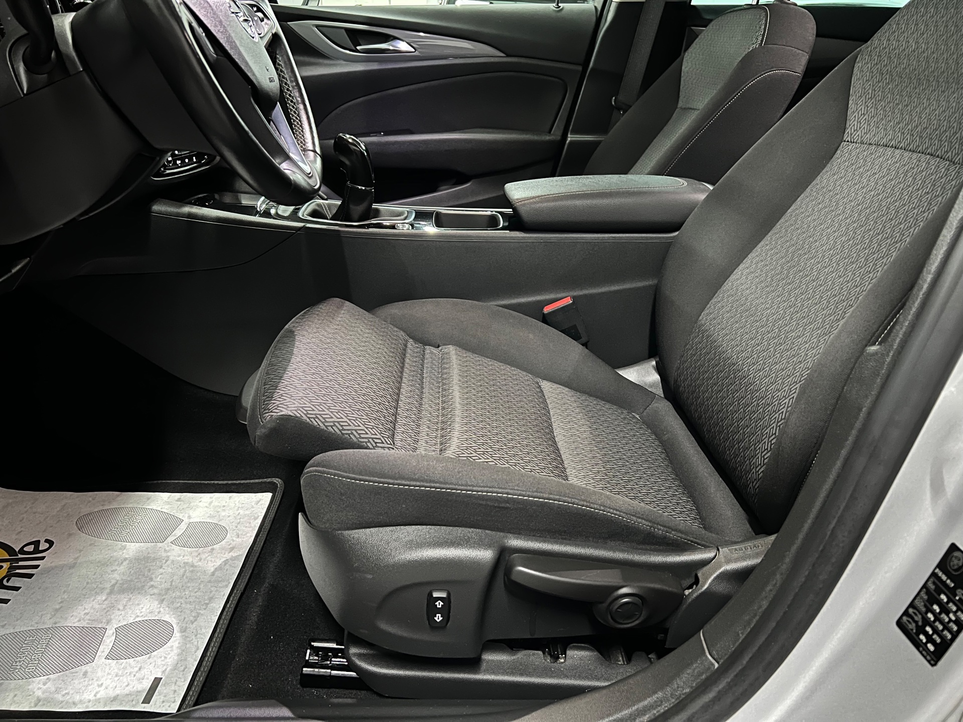 Foto van Opel Insignia Grand Sport