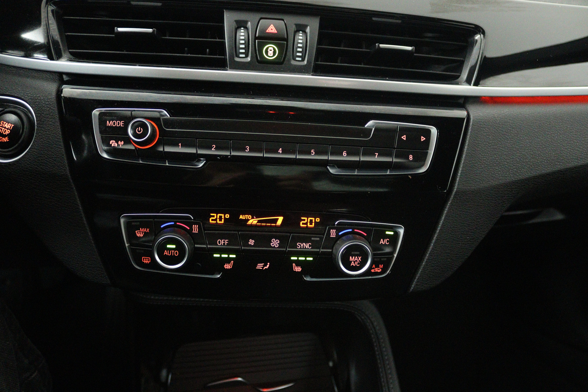 Foto van BMW X1 Xdrive20i
