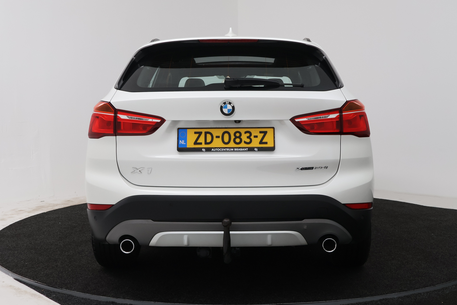 Foto van BMW X1 Xdrive20i
