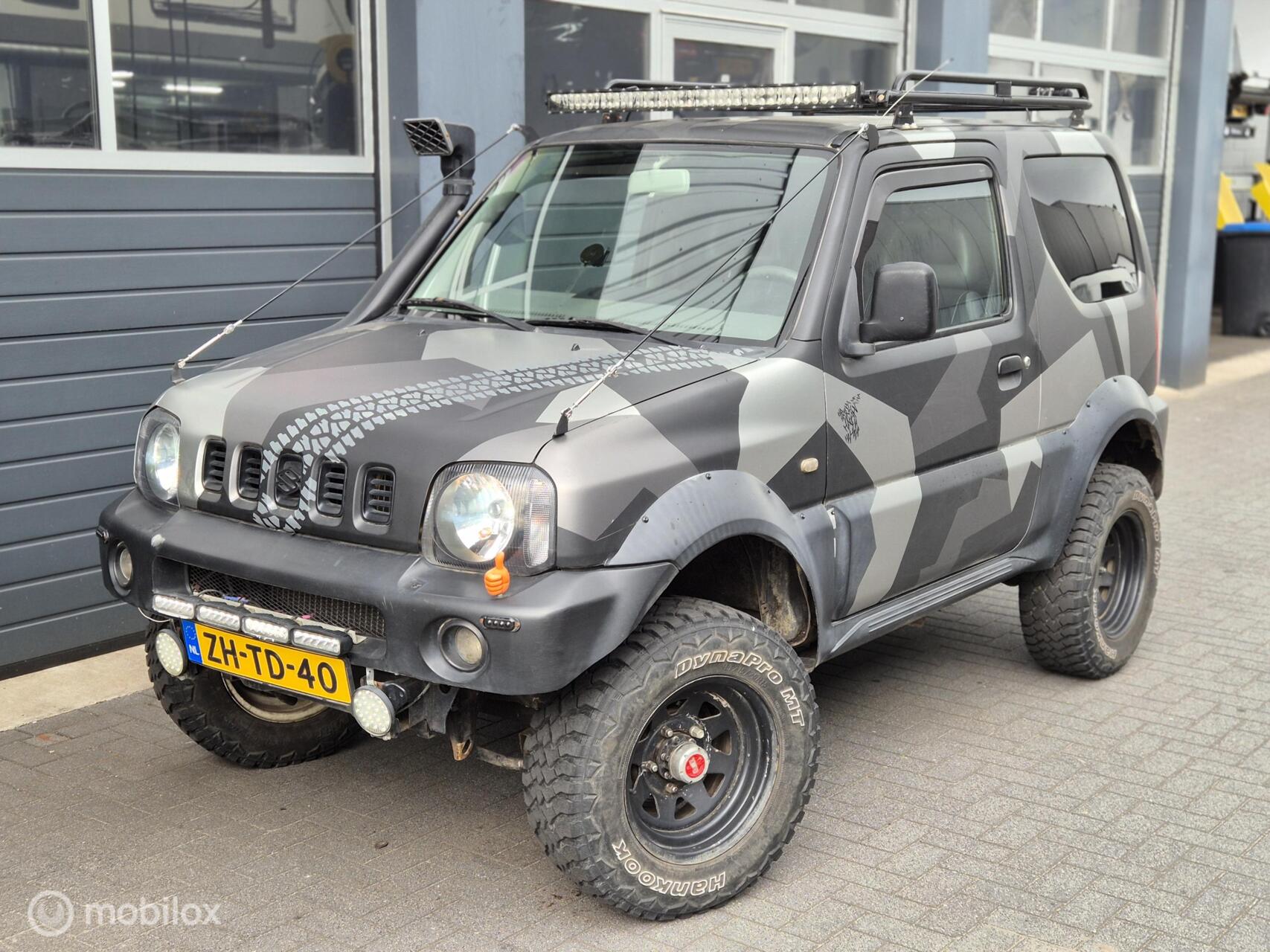 Suzuki Jimny 1.3 JX 4WD | HOBBY AUTO/PROJECT | LED | 1999 - voorkant