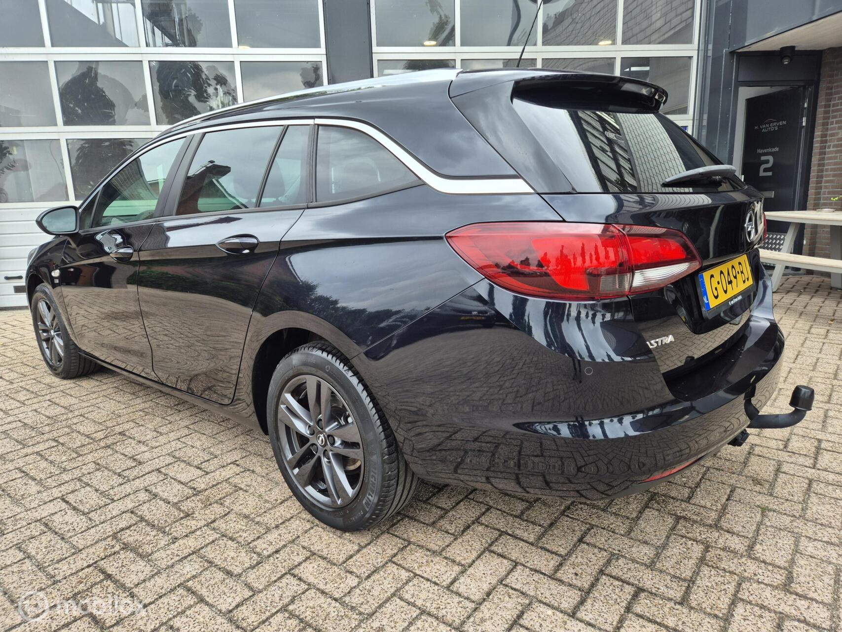 Foto van Opel Astra Sports Tourer