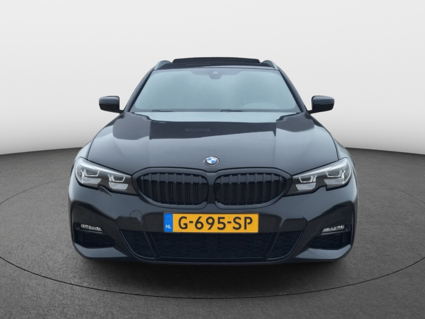 Foto van BMW 330i