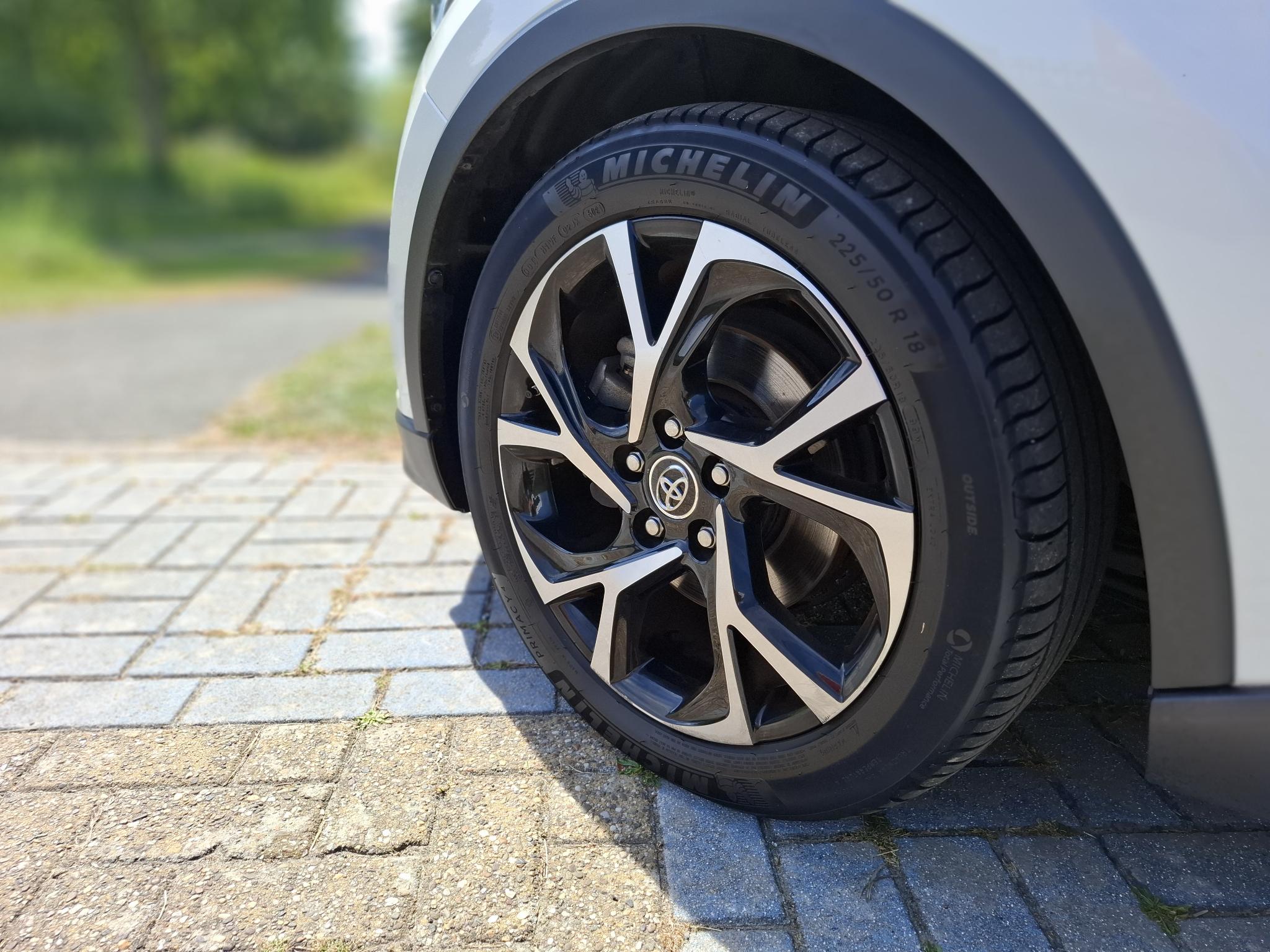 Foto van Toyota C-hr