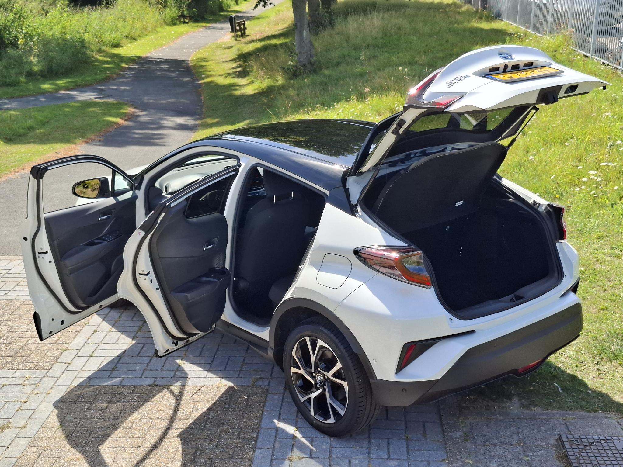 Foto van Toyota C-hr