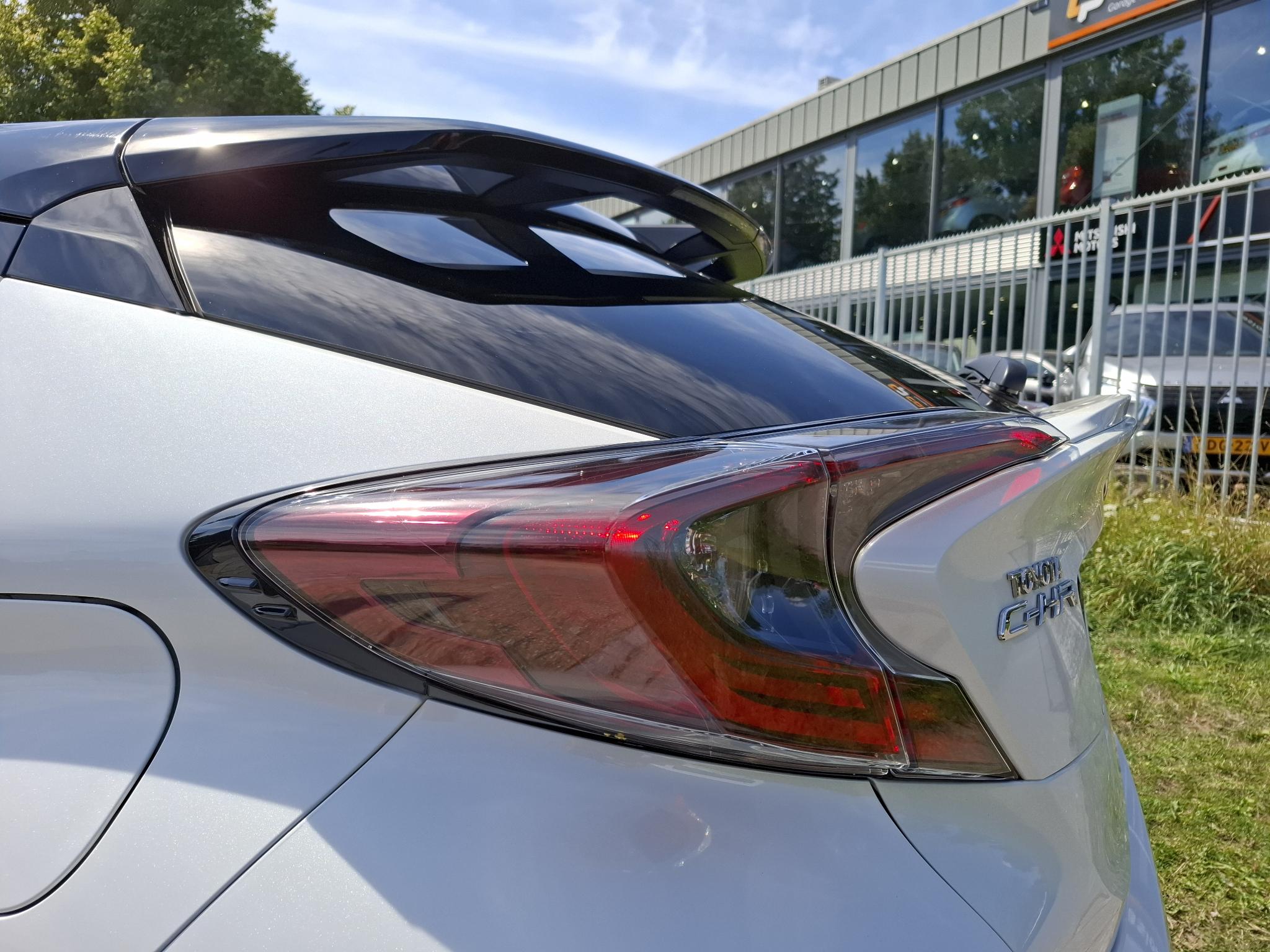 Foto van Toyota C-hr