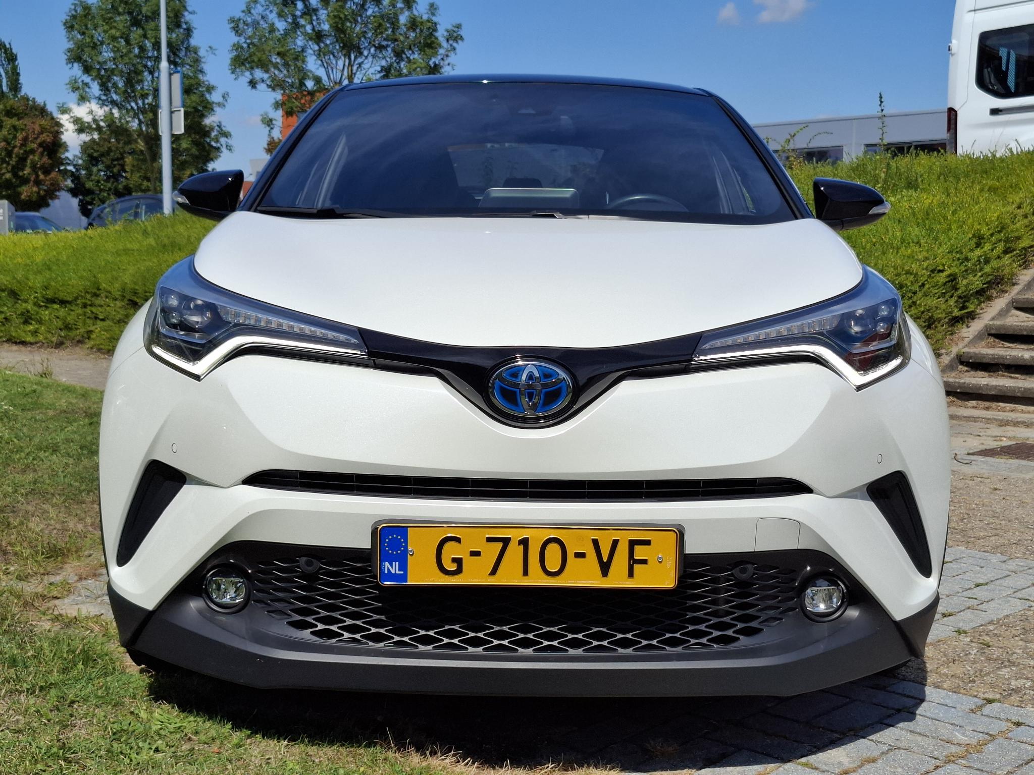 Foto van Toyota C-hr