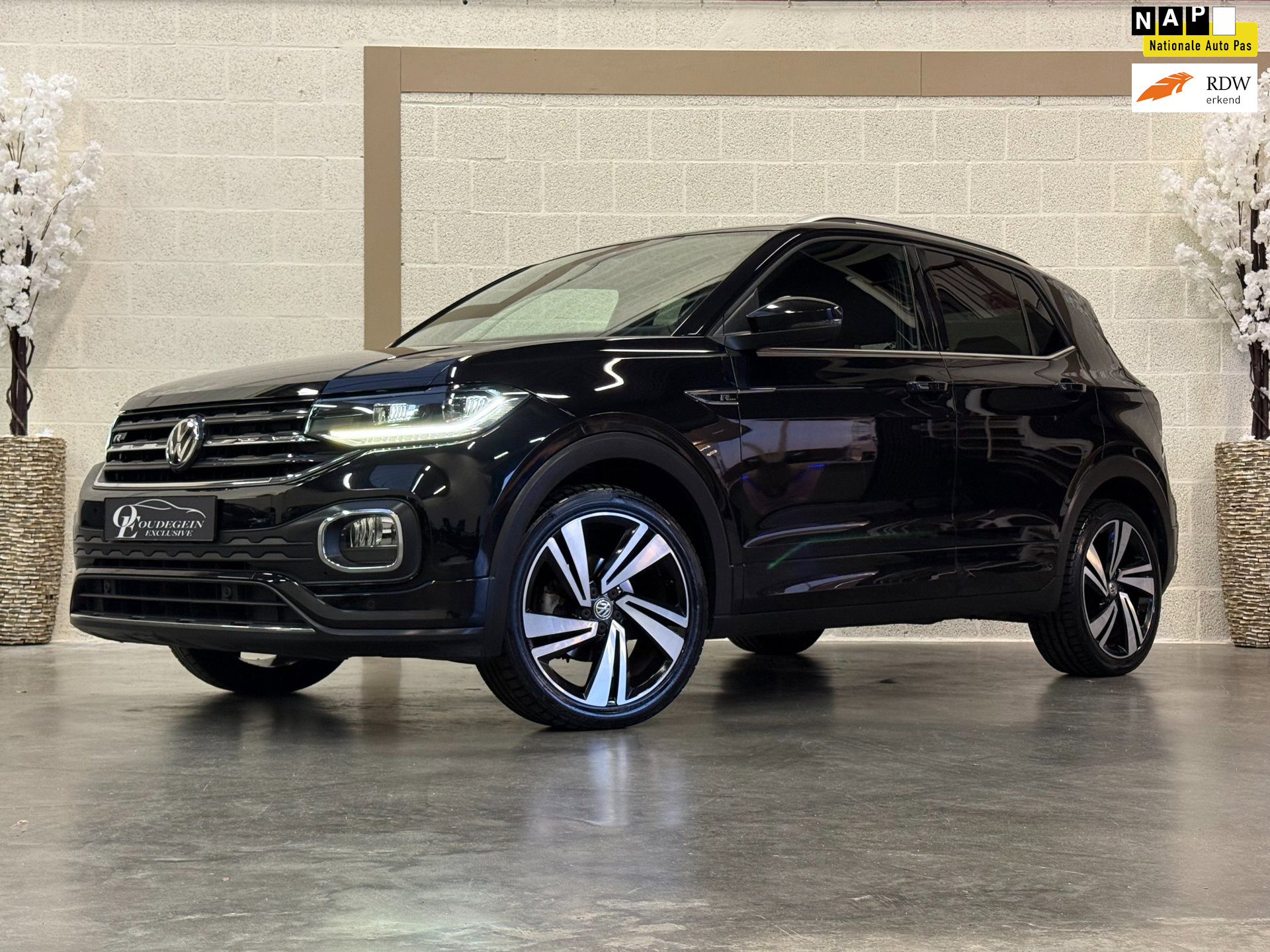 Volkswagen T-cross 1.0 TSI Style Business R / 3x R-LINE / Carplay / Dodehoek / Camera / Led / Keyless / ACC / Lane Assist / 2020 - voorkant