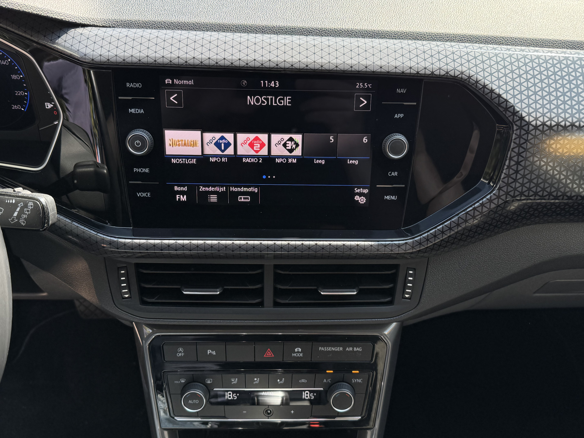 Foto van Volkswagen T-cross