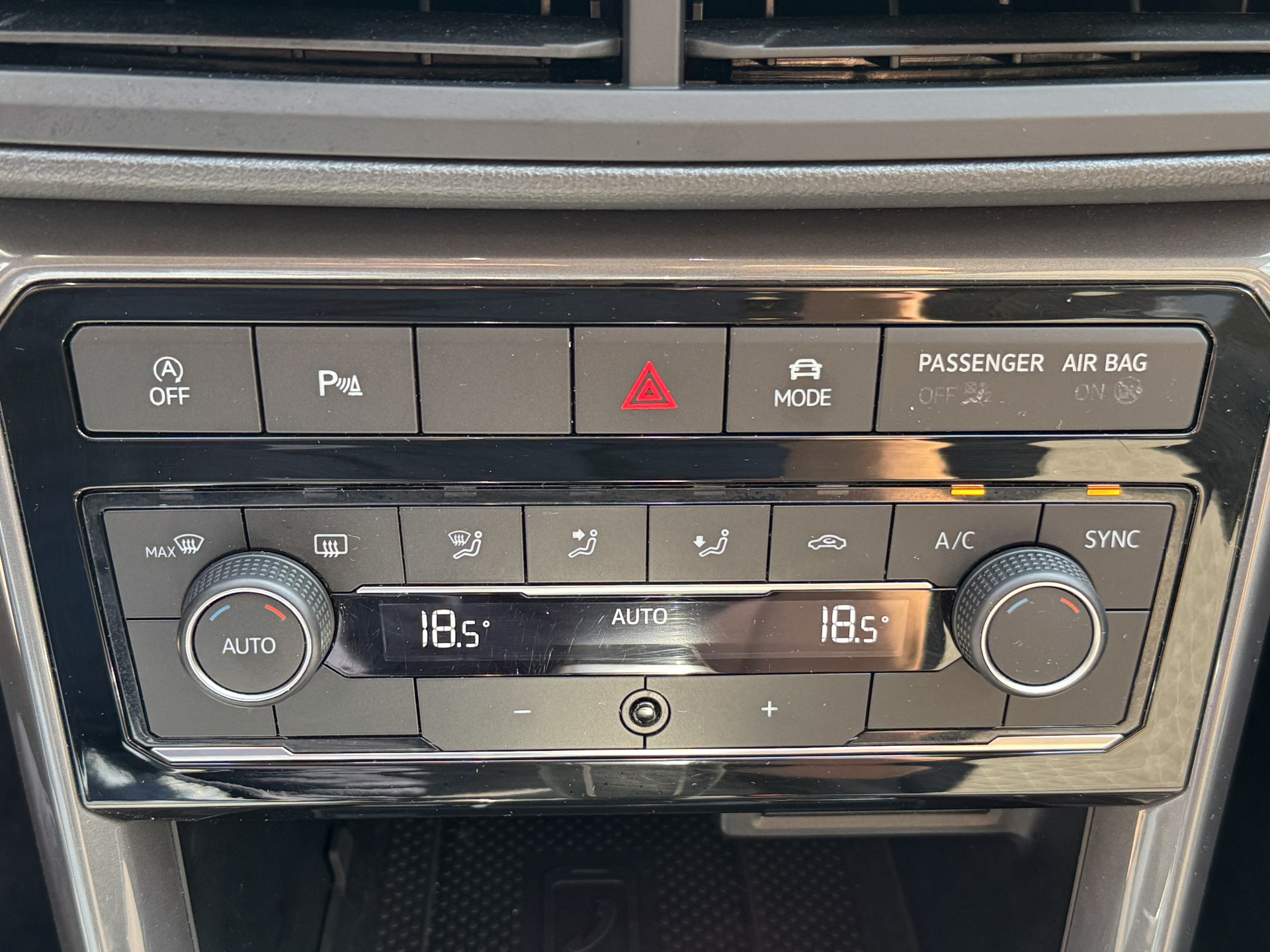 Foto van Volkswagen T-cross