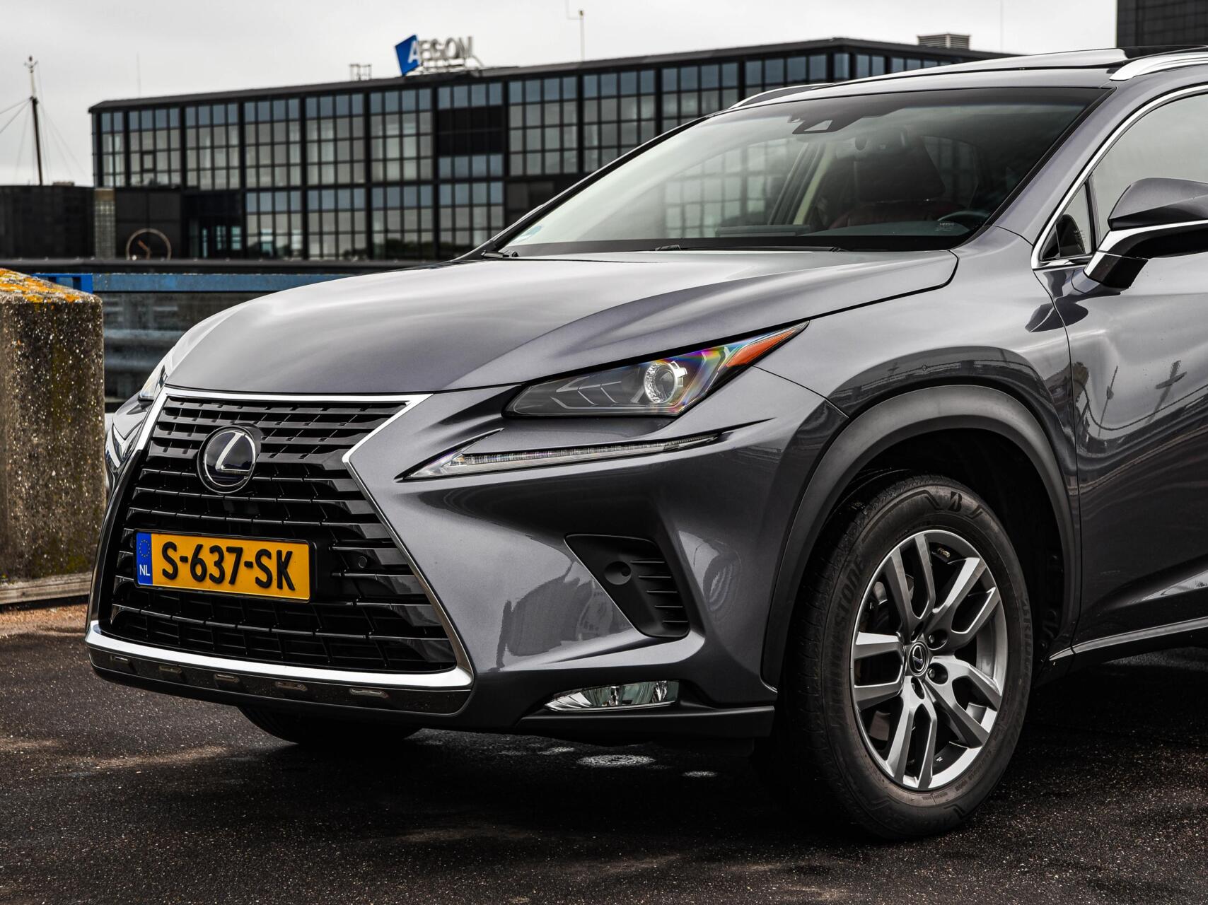 Foto van Lexus Lexus Nx300h