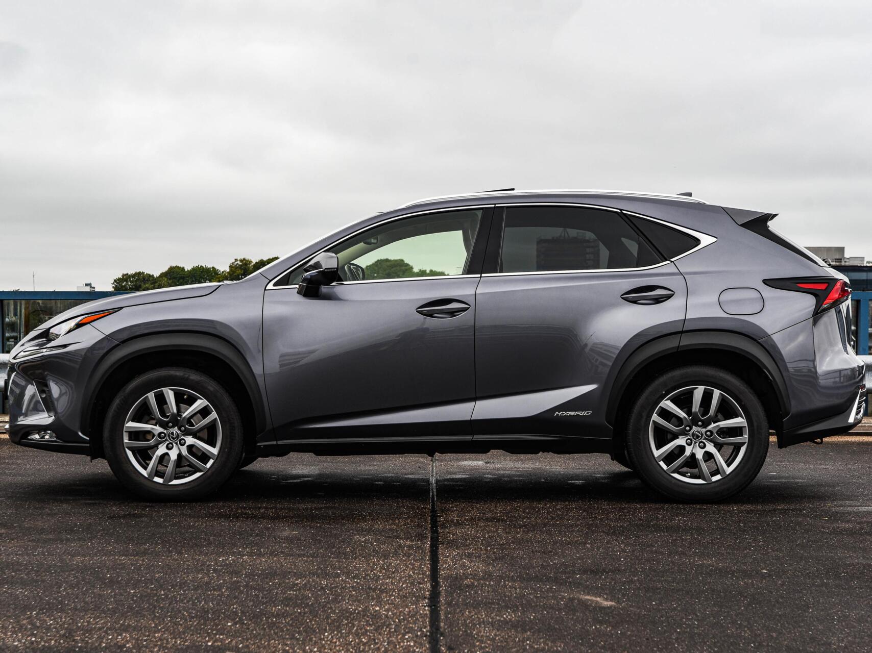 Foto van Lexus Lexus Nx300h