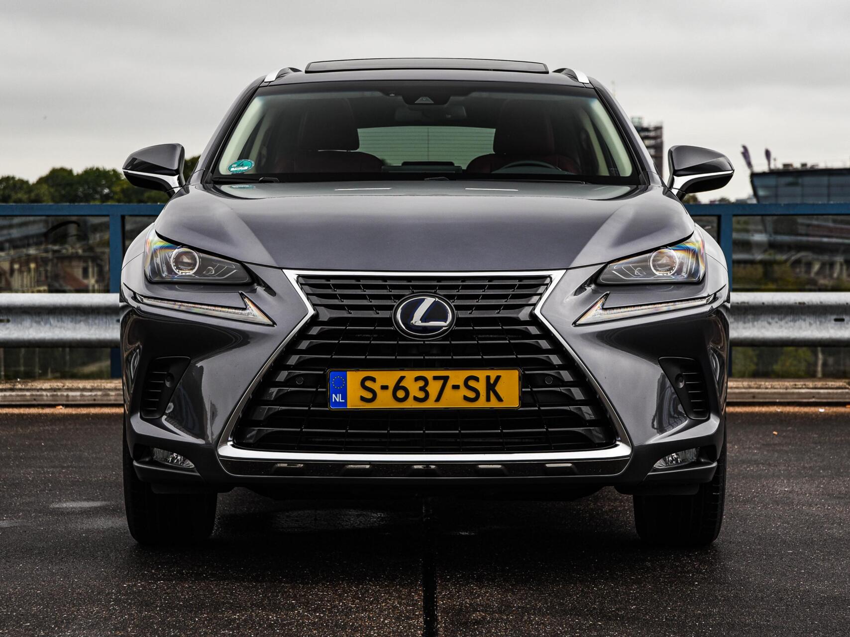 Foto van Lexus Lexus Nx300h