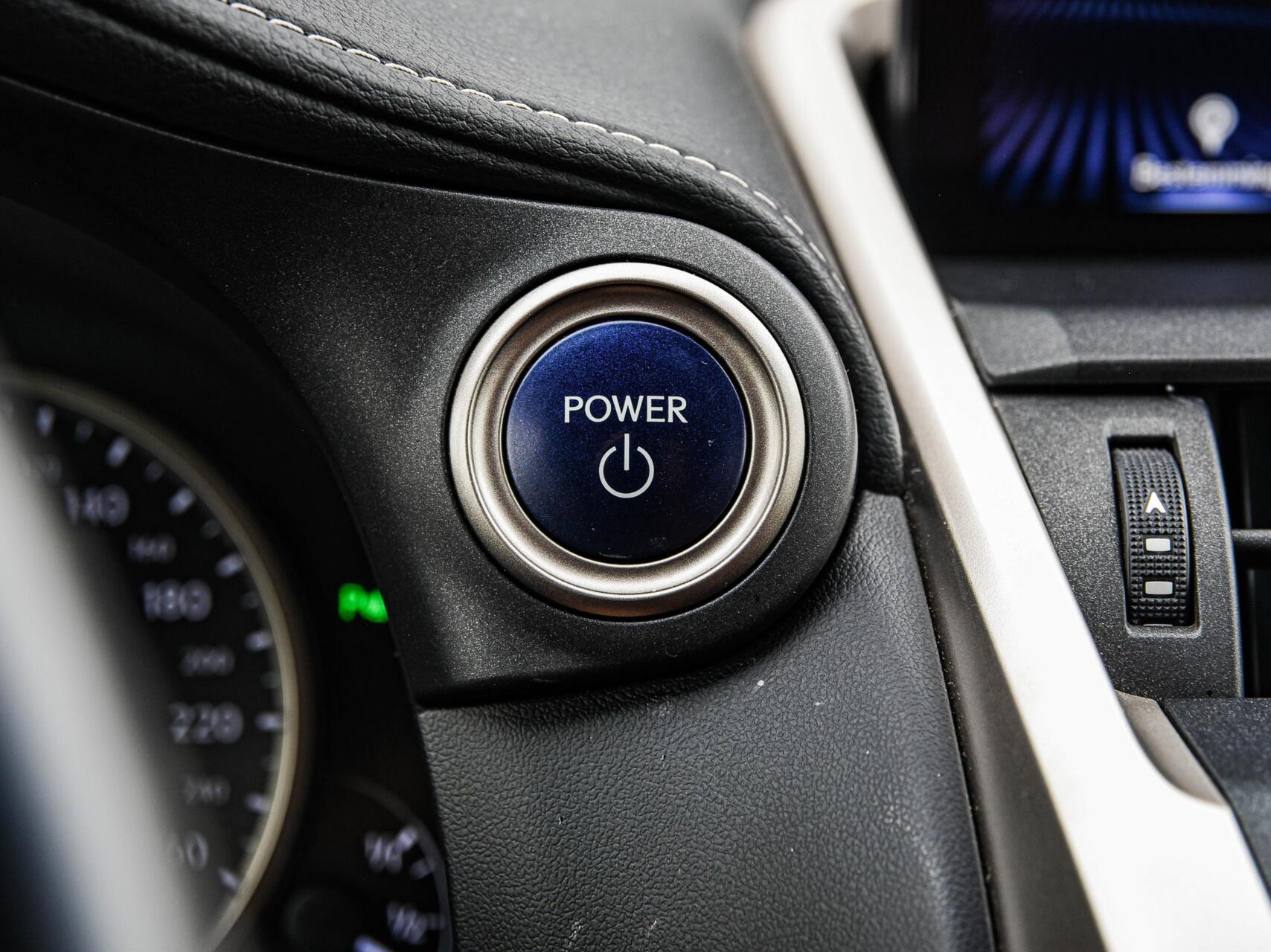 Foto van Lexus Lexus Nx300h