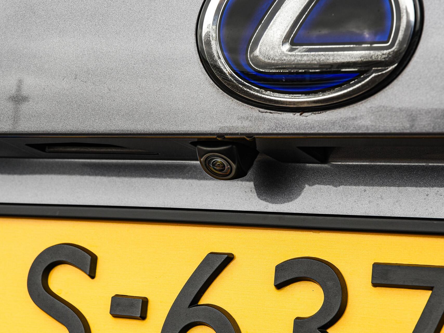 Foto van Lexus Lexus Nx300h