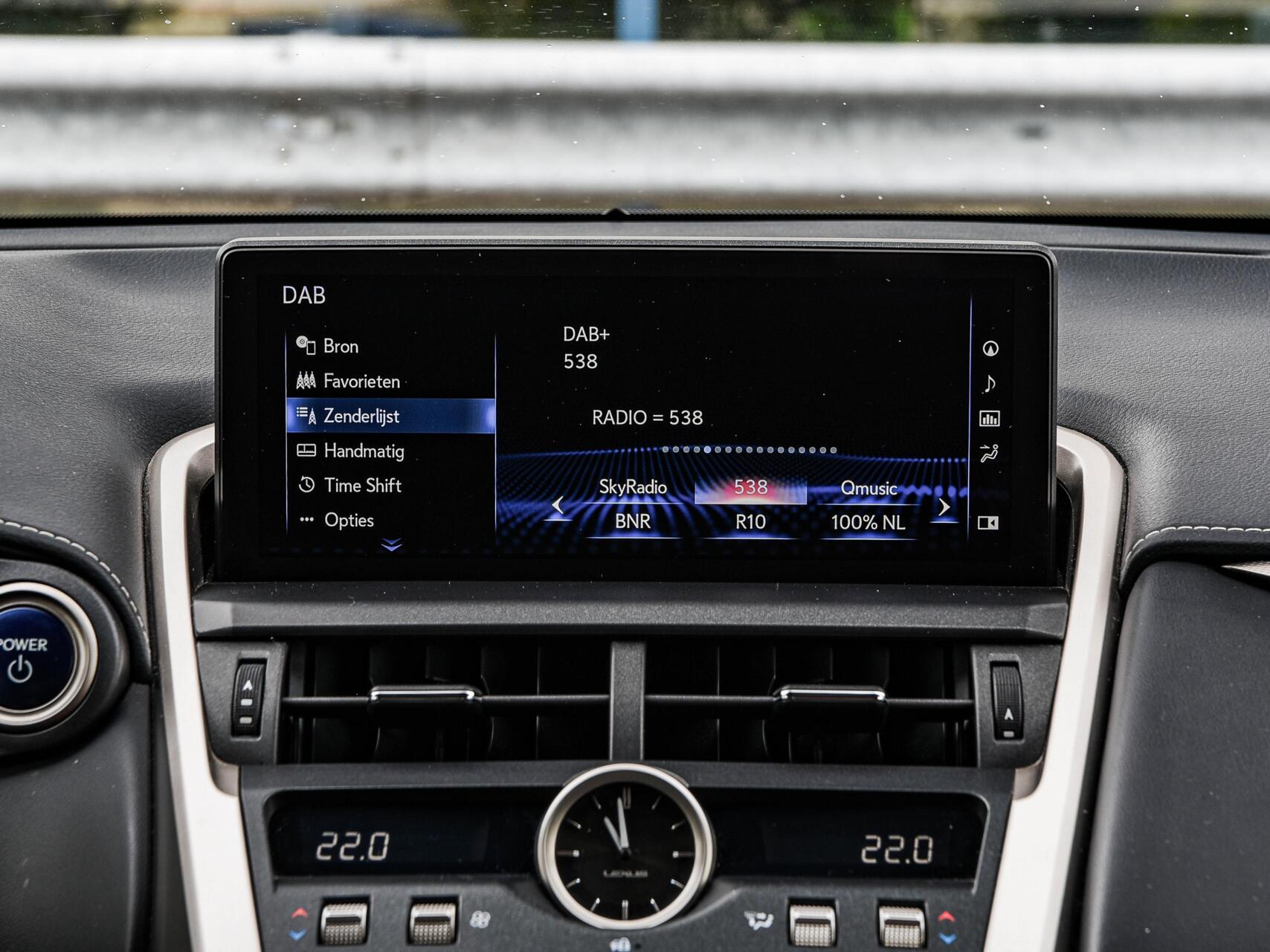 Foto van Lexus Lexus Nx300h