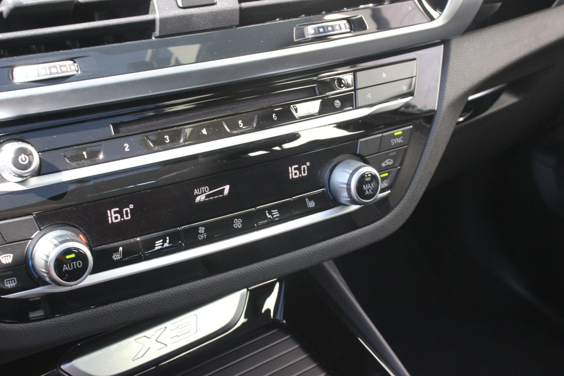 Foto van BMW X3 Sdrive20i