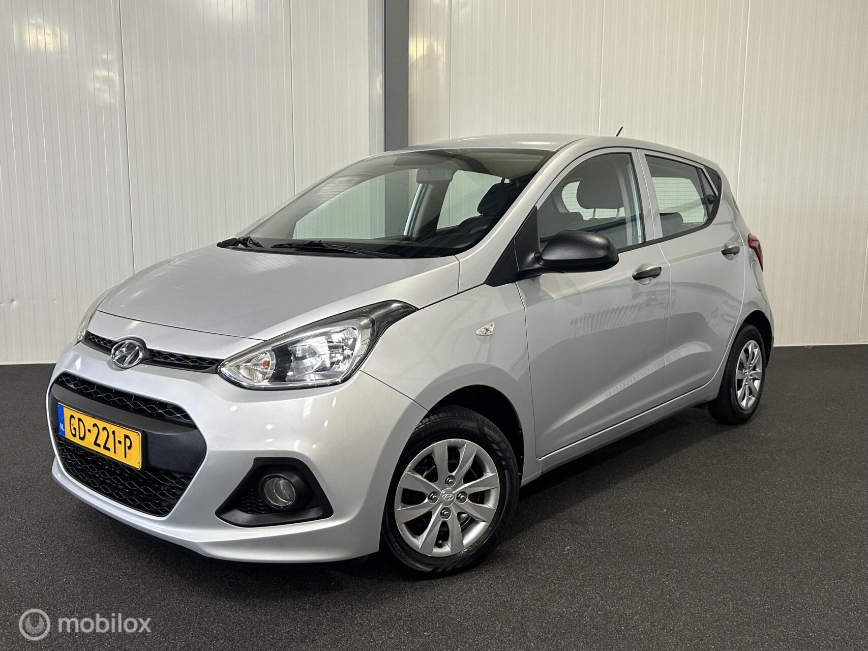 Hyundai I10 1.0i i-Drive 2015 - voorkant