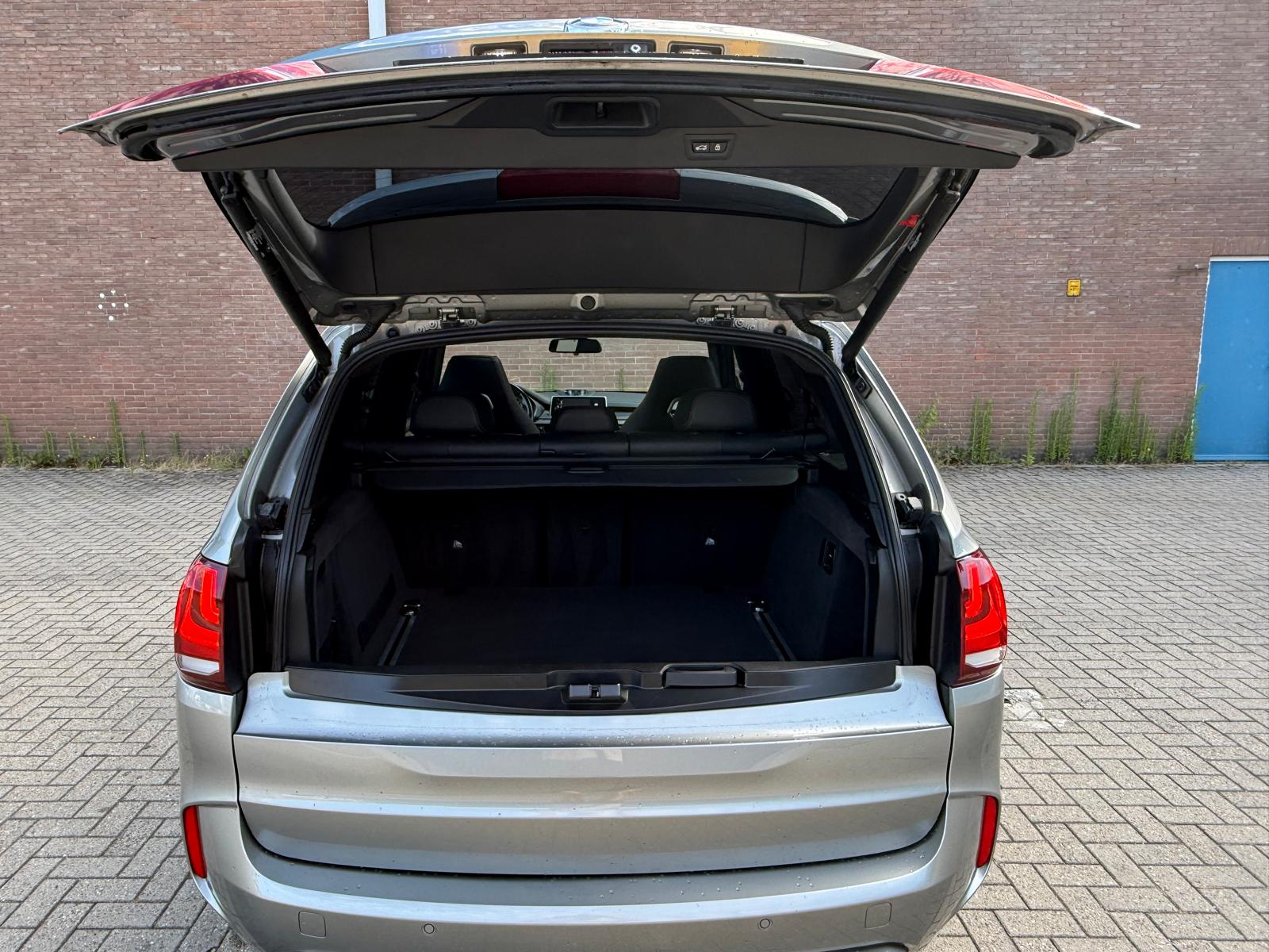 Foto van BMW X5 M