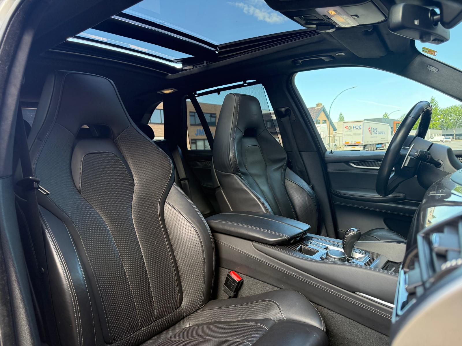 Foto van BMW X5 M
