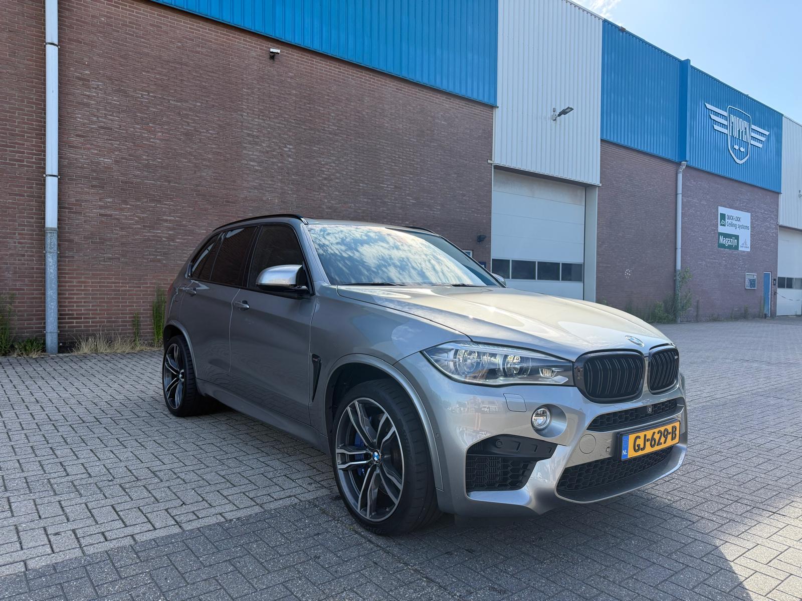 Foto van BMW X5 M