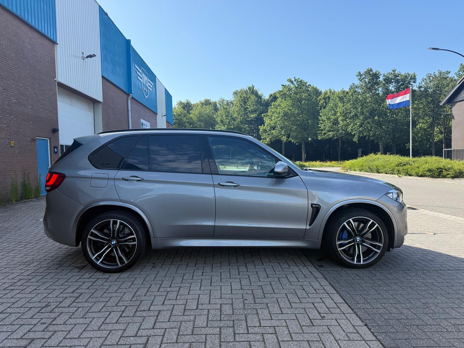Foto van BMW X5 M
