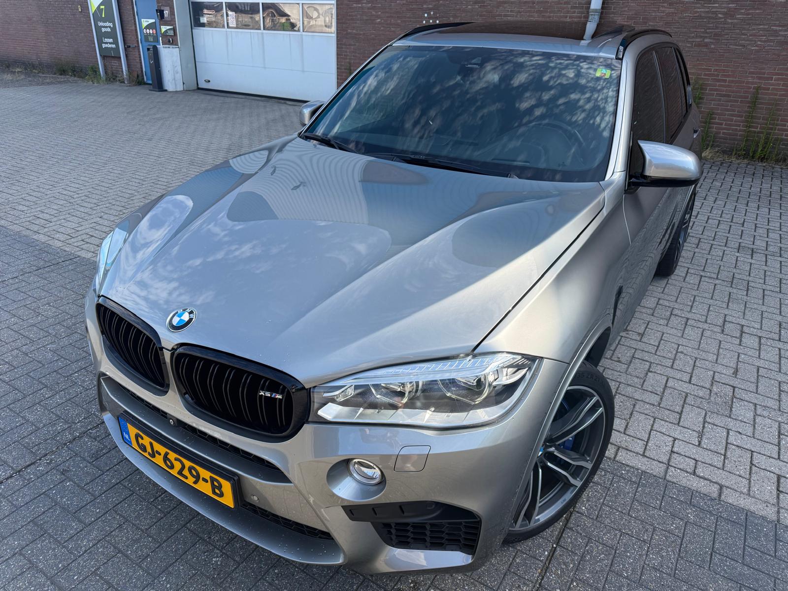 Foto van BMW X5 M