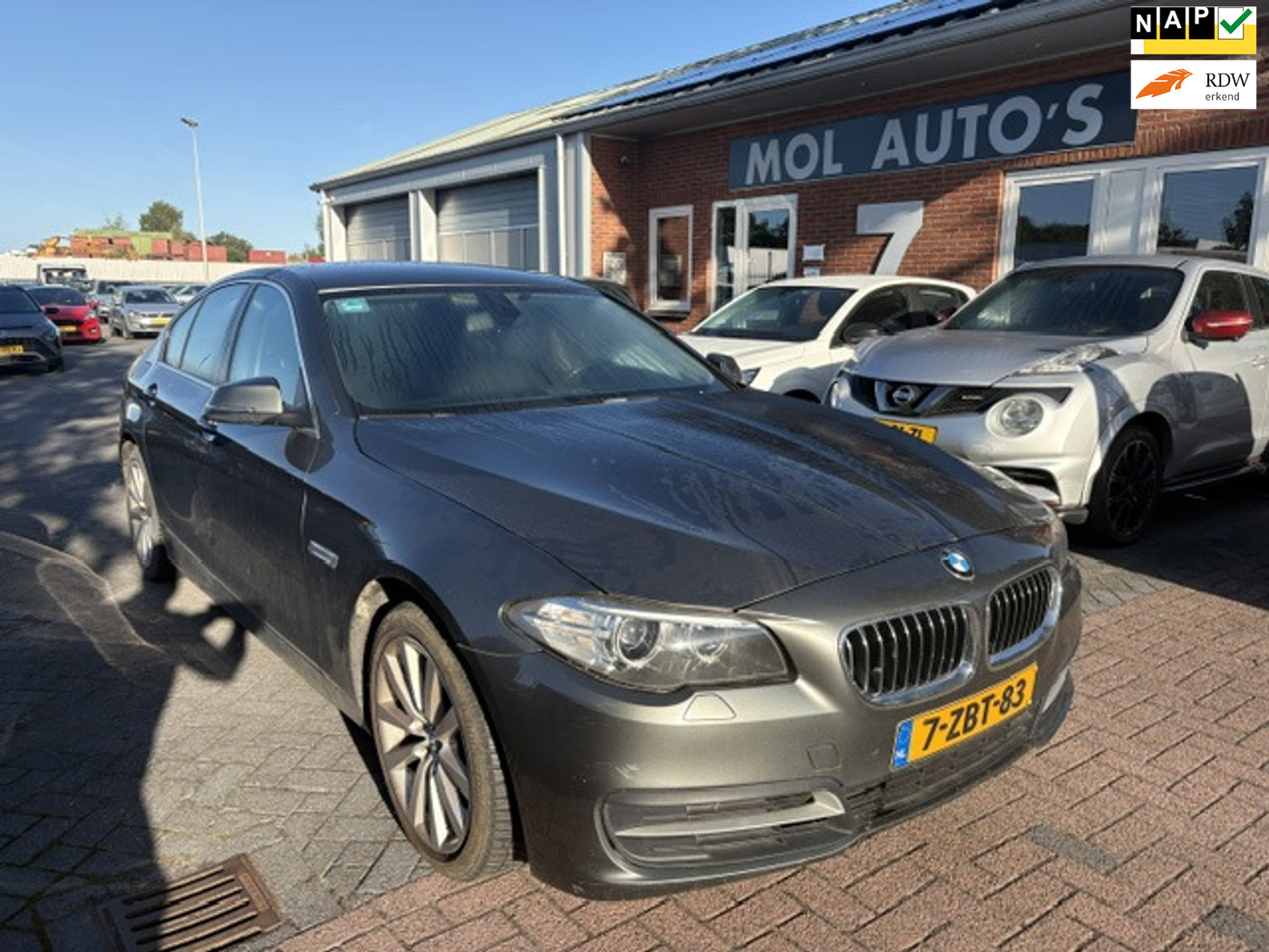 BMW 5-serie 518d Business 2014 - voorkant
