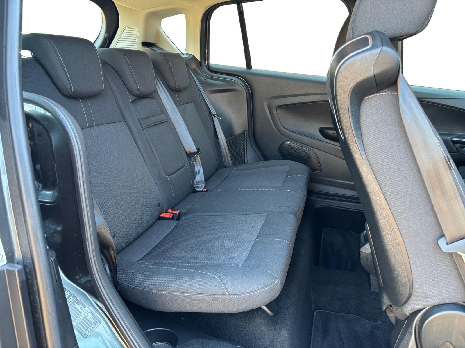 Foto van Ford B-max