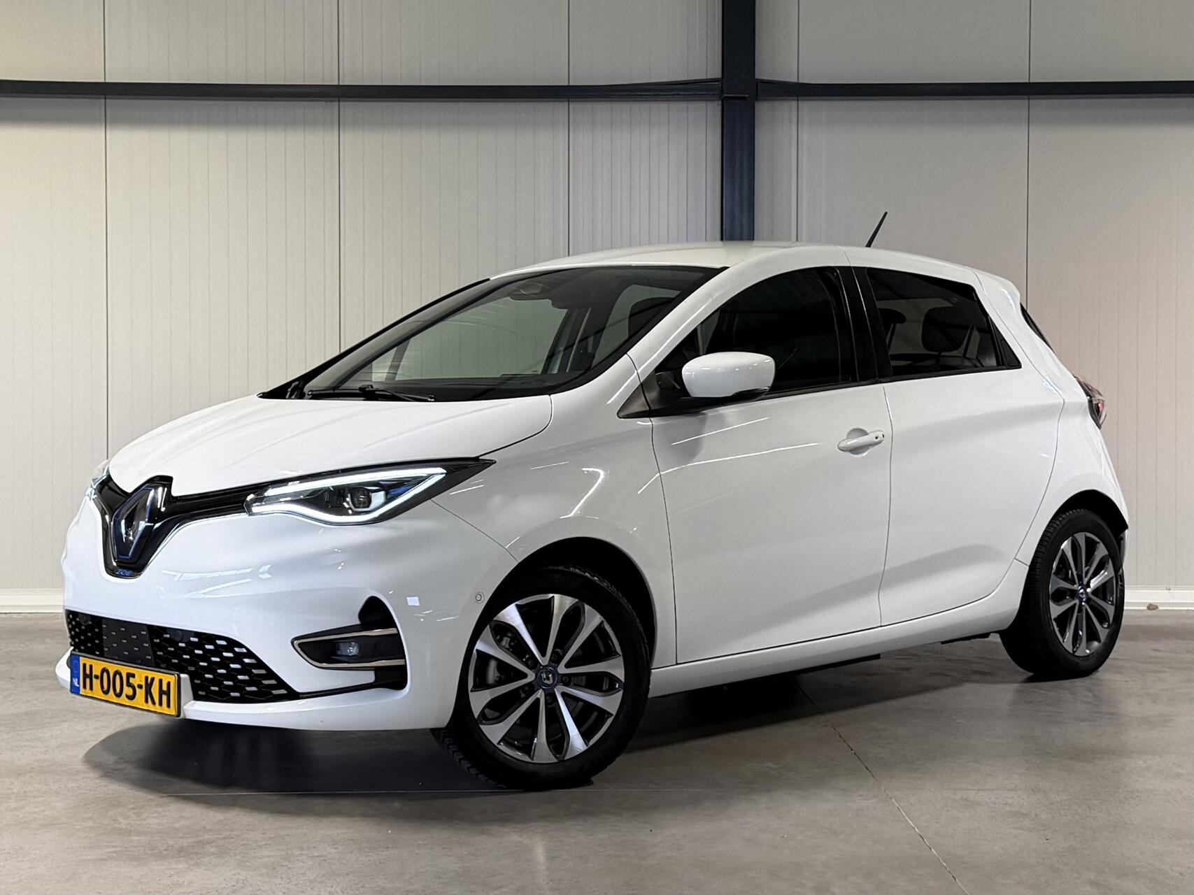 Renault Zoe R135 Intens 52 kWh Koopaccu Snelladen Camera NAP 2020 - voorkant