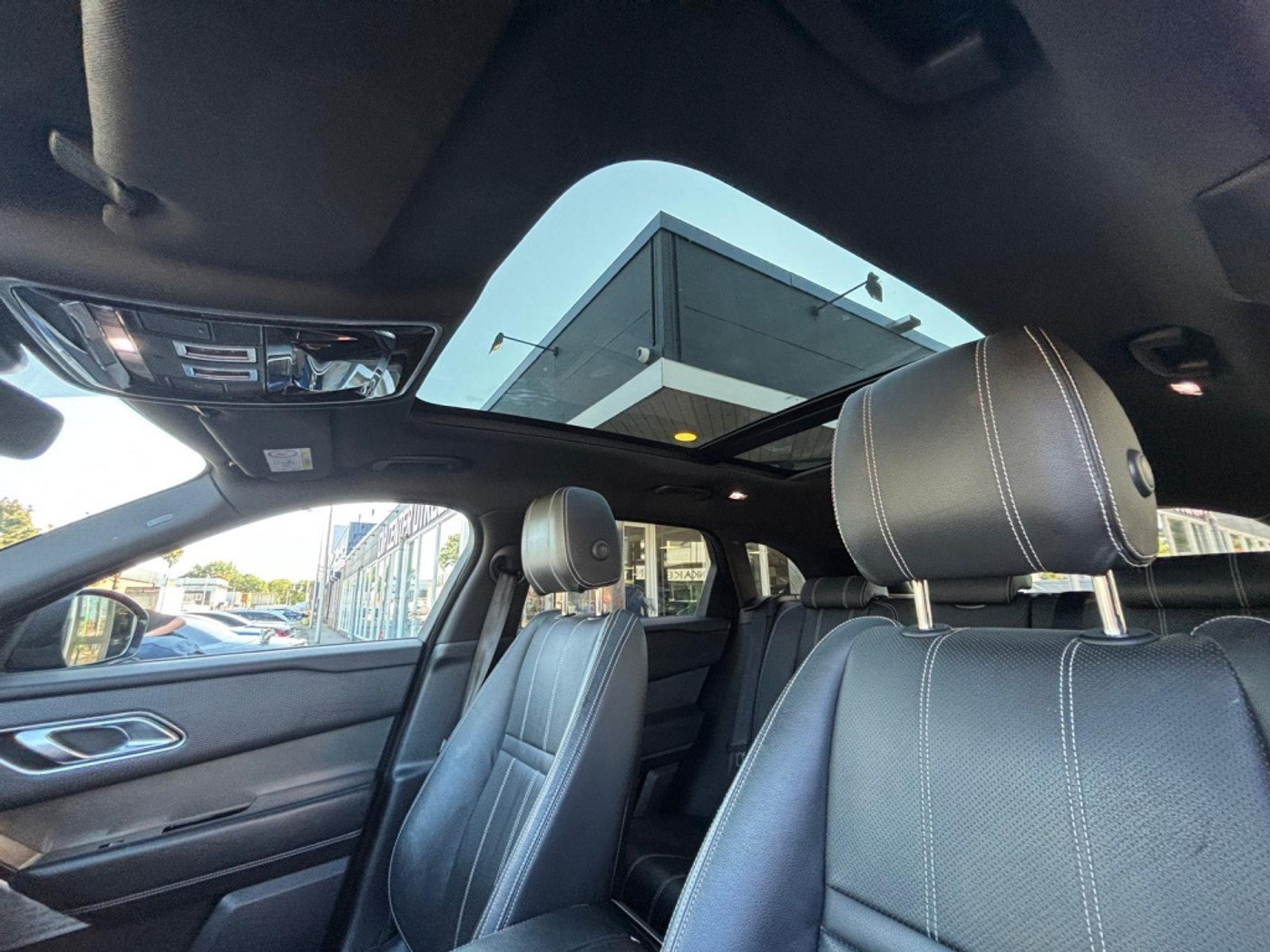 Foto van Land Rover Range Rover Velar