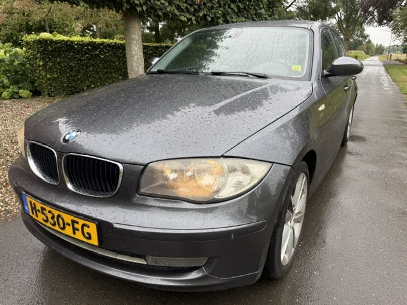 BMW 1er Reihe 120i Executive 2007 - voorkant