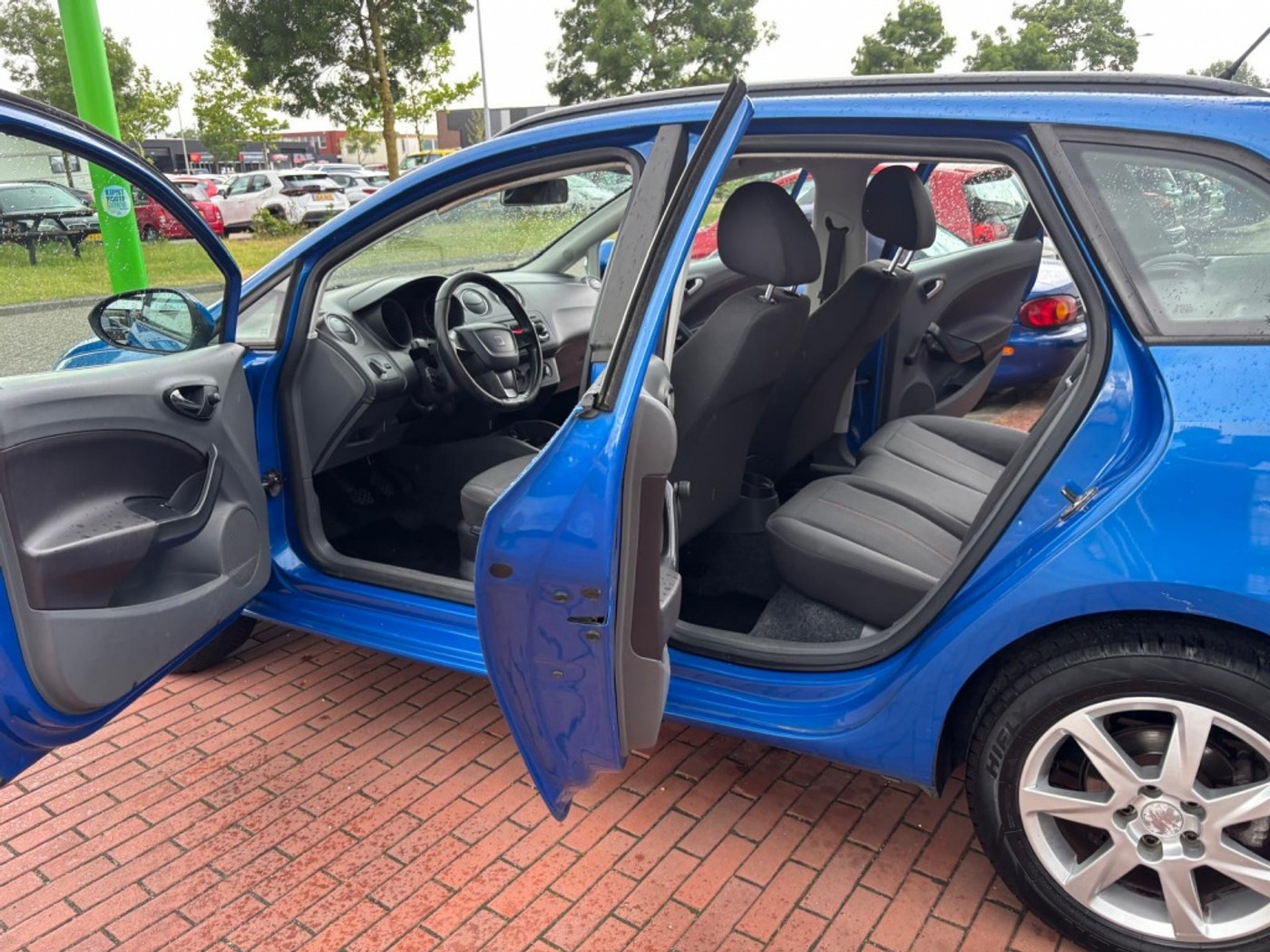 Foto van Seat Ibiza ST